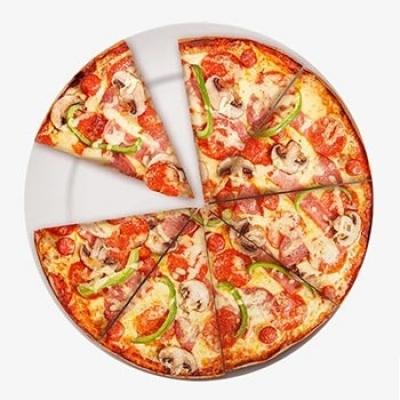 Đố bạn biết, vì sao pizza có hình tròn nhưng lại được đựng trong hộp vuông và cắt theo hình tam giác?